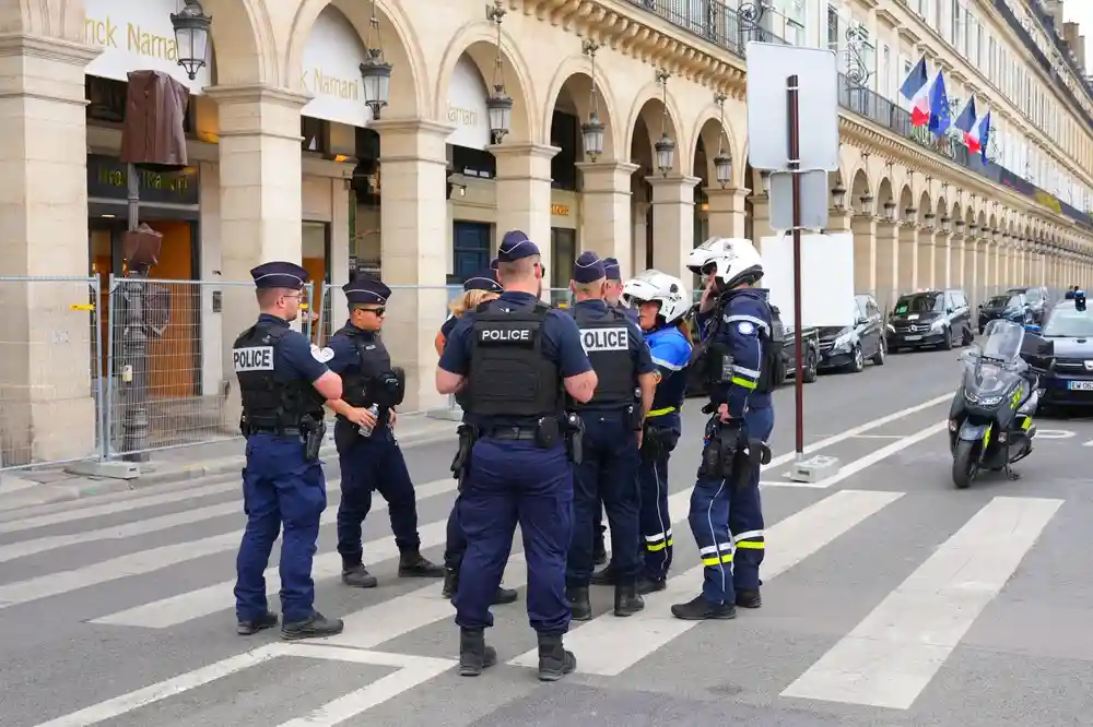 ztl rue rivoli Paris police